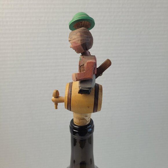 Vintage Wine Stopper Kathe Wohlfhart Wooden Man Tipping Hat - Picture 2 of 8